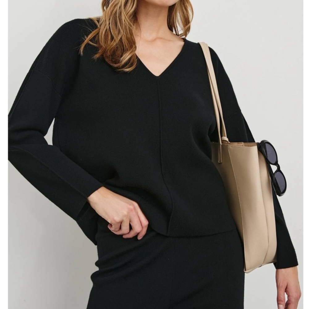 Rails Hollyn Black V-Neck Sweater XL NWT